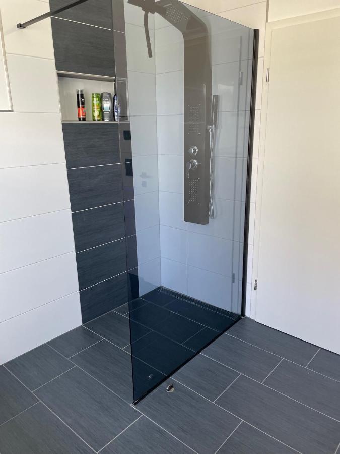 Apartments Saaldorf-Ferienhaus Mit 6 Apartments 45Qm-120Qm Direkt Am Thueringer Meer-Bleilochtalsperre Bad Lobenstein Exterior photo
