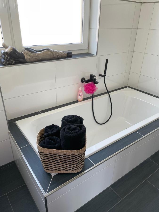 Apartments Saaldorf-Ferienhaus Mit 6 Apartments 45Qm-120Qm Direkt Am Thueringer Meer-Bleilochtalsperre Bad Lobenstein Exterior photo